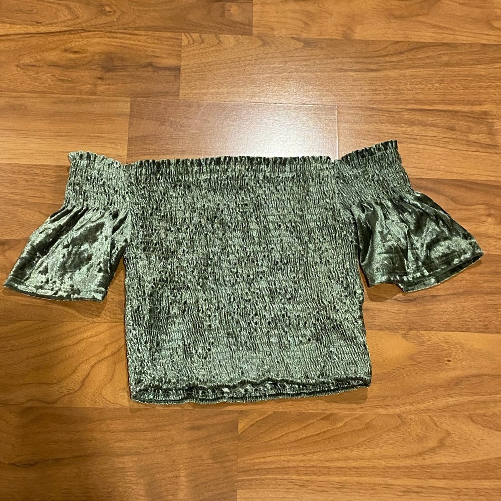 Off-the-shoulder Smocked Velvet Green Crop Top